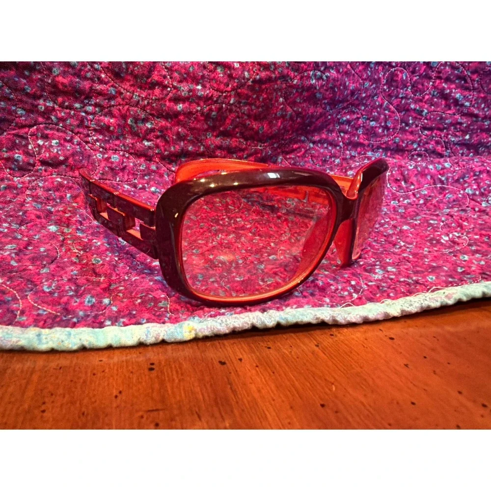 Y2K Retro Oversized Square Sunglasses Two Tone Red Chain Link 8208 Office Siren